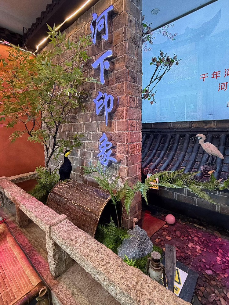 苏州餐饮软装造景行业解析｜苏州餐饮店仿真绿植应用与本地化落地指南